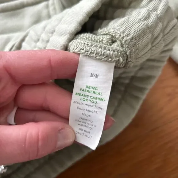 NWT Aerie Cropped Full Zip Light Green Hoodie Women’s Size M - Picture 8 of 10